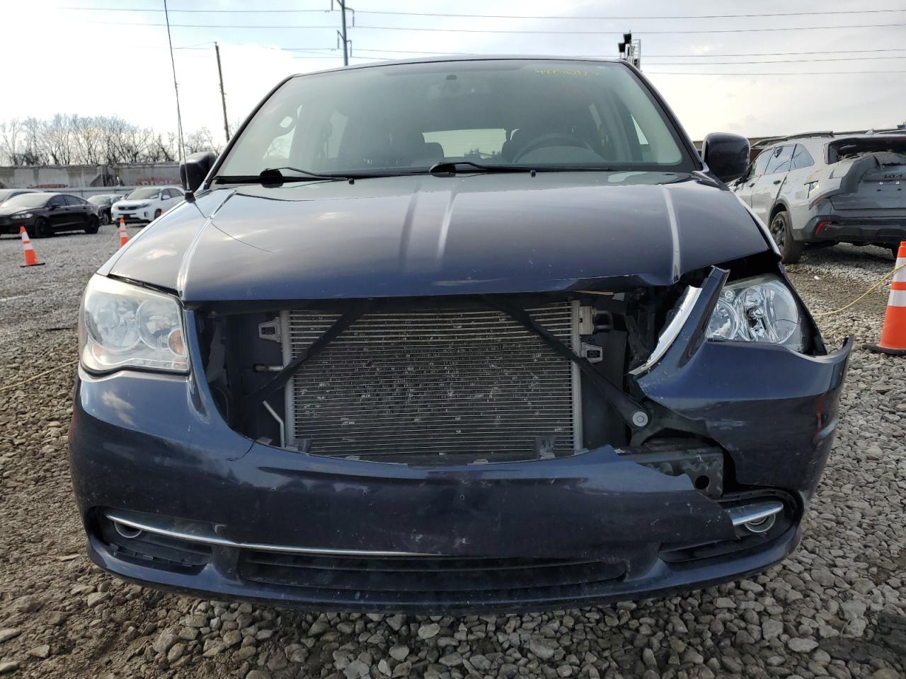 2013 Chrysler Town & Country VIN 2C4RC1BG2DR605647 Copart auction photo, front end damage thumbnail 5