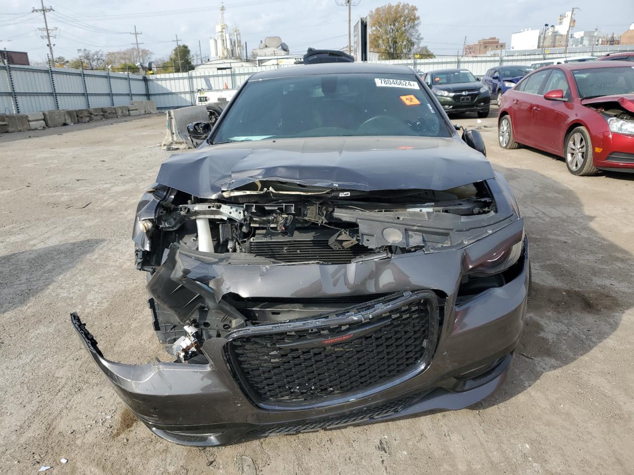 2021 Chrysler 300 VIN 2C3CCABG8MH520554 Copart auction photo, front end / side damage thumbnail 5