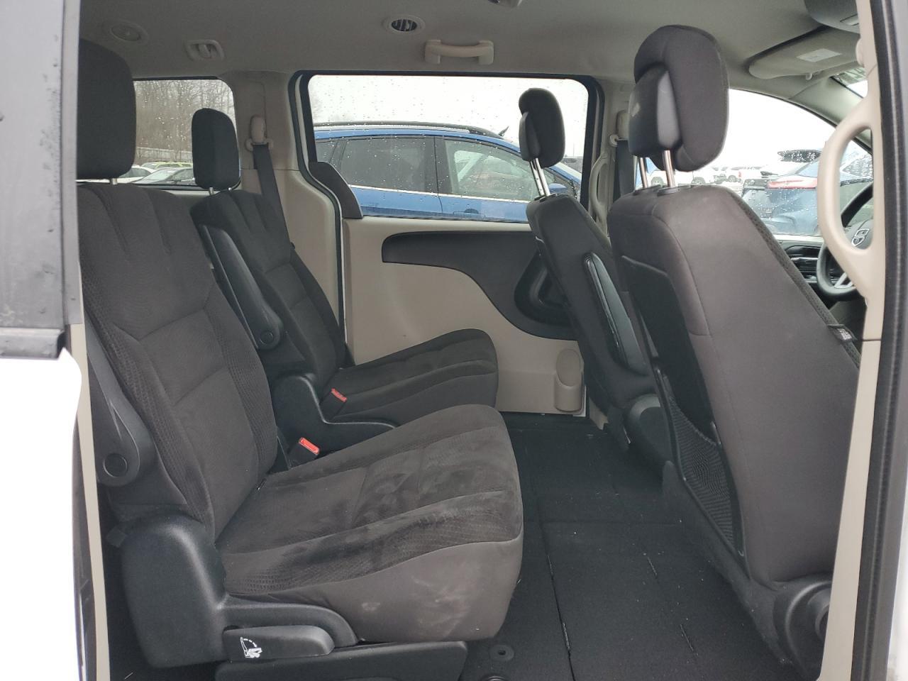 2018 Dodge Caravan VIN 2C4RDGBG9JR138464 Copart auction photo, front end / side damage thumbnail 11