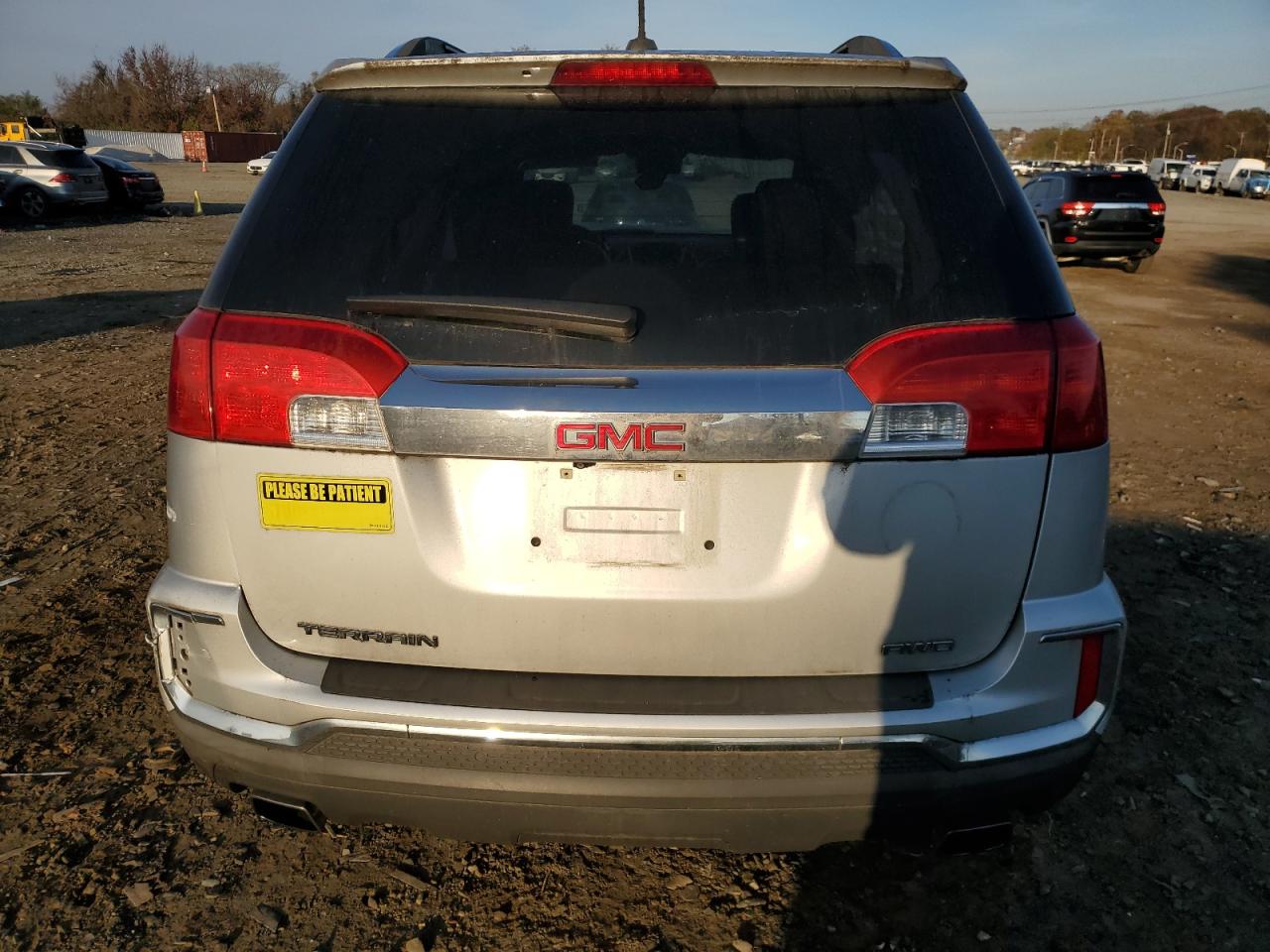 2016 GMC Terrain VIN 2GKFLUE32G6172242 Copart auction photo, front end / side damage thumbnail 6