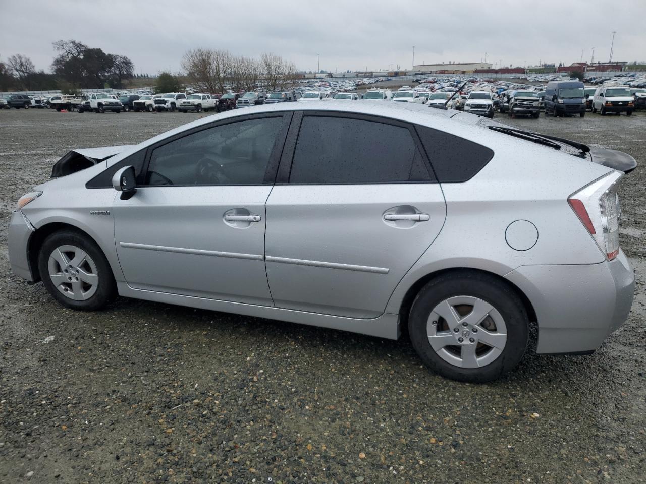 2011 Toyota Prius VIN JTDKN3DU2B0266681 Copart auction photo, front end damage thumbnail 2