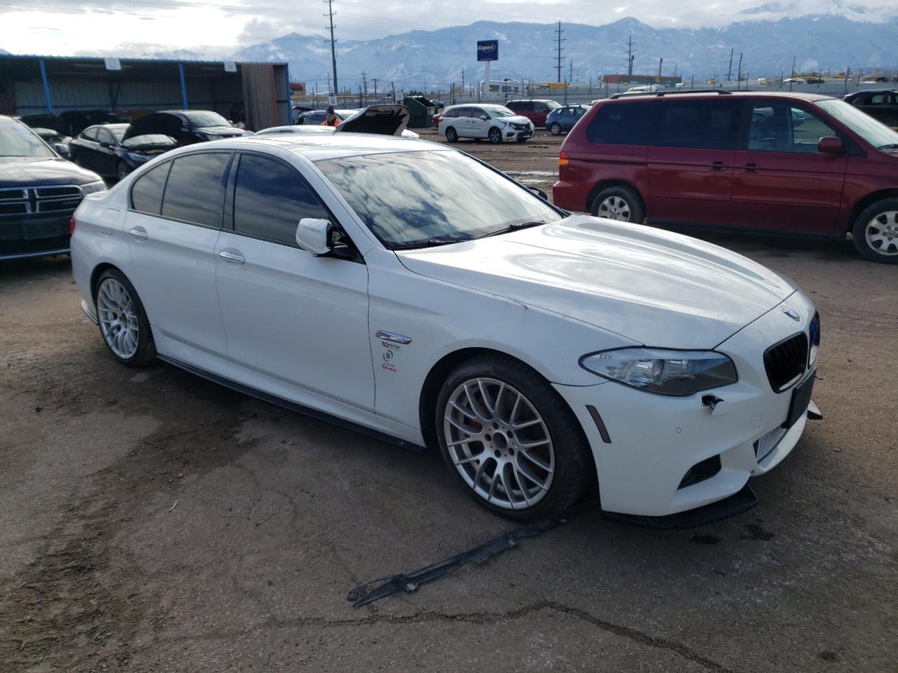 2013 BMW 5er VIN WBAFU9C59DDY72781 Copart auction photo, minor dent/scratches damage thumbnail 4