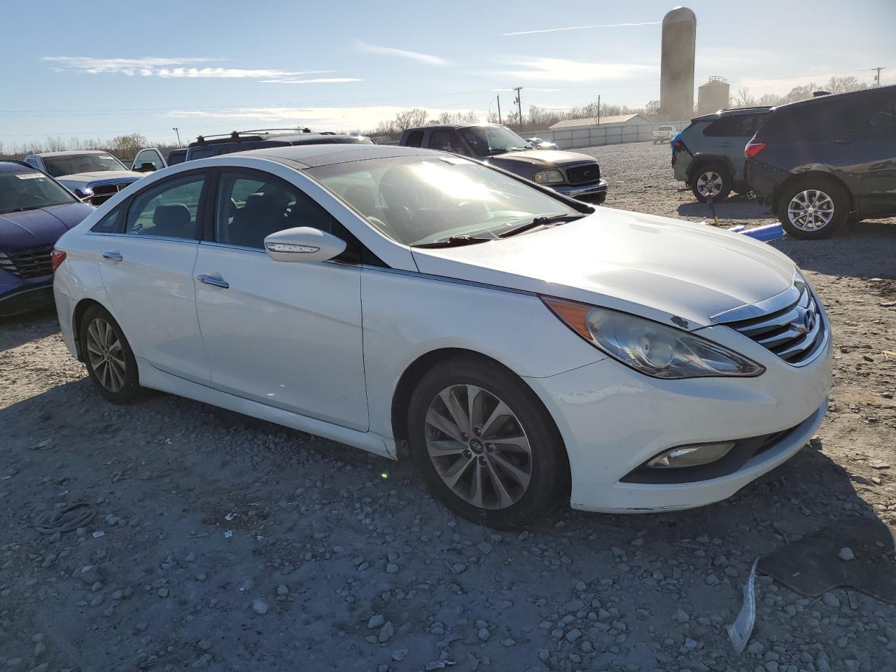 2014 Hyundai Sonata VIN 5NPEC4AC4EH822940 Copart auction photo, normal wear / minor dent/scratches damage thumbnail 4