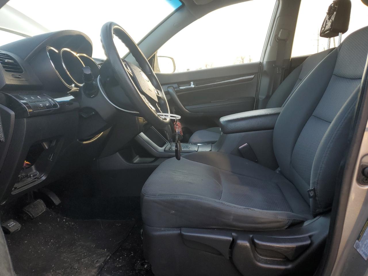 2012 KIA Sorento VIN 5XYKT3A60CG295992 Copart auction photo, rear end damage thumbnail 7
