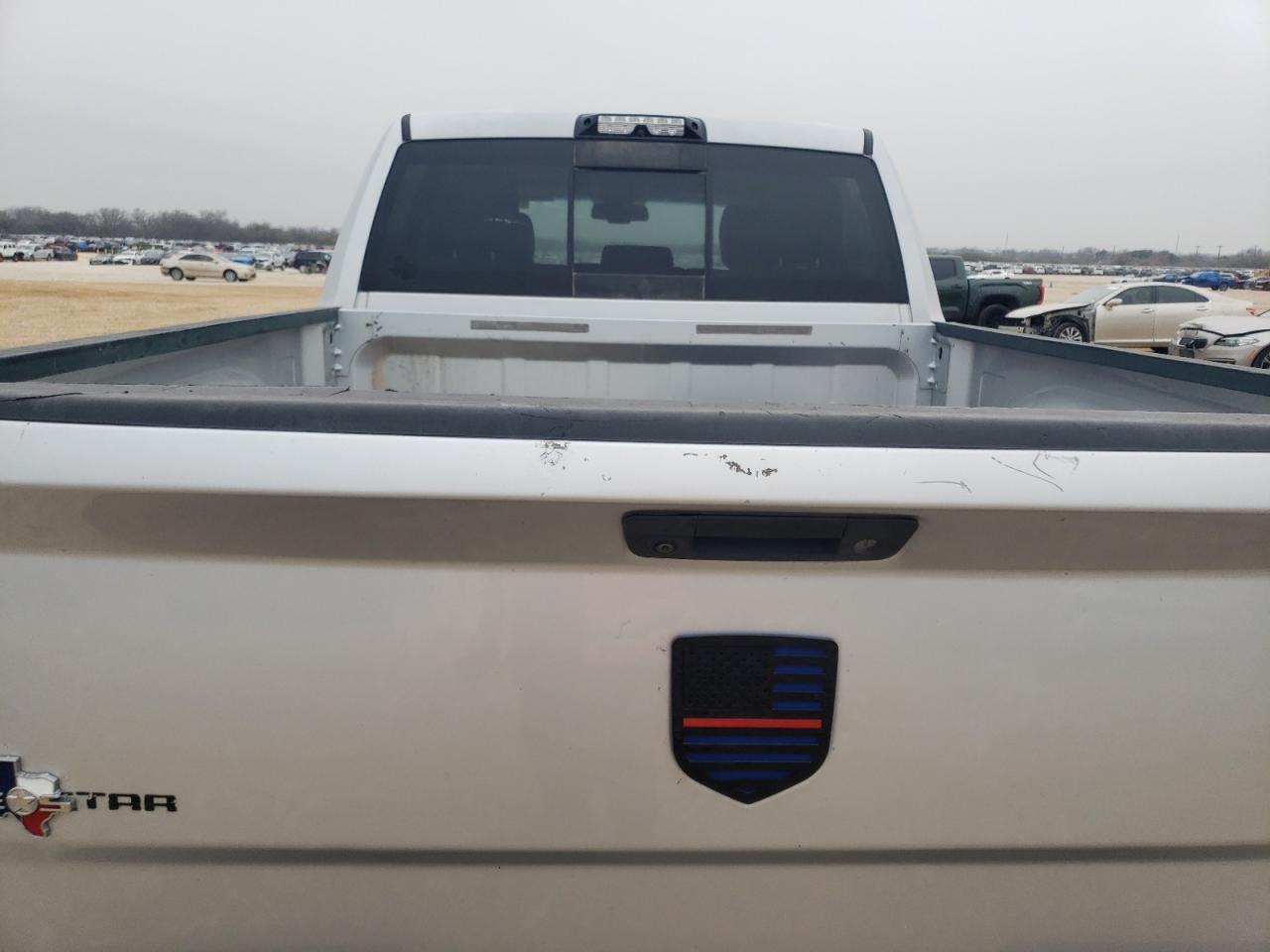 2018 RAM 2500 VIN 3C6UR5DL9JG202400 Copart auction photo, front end / minor dent/scratches damage thumbnail 10