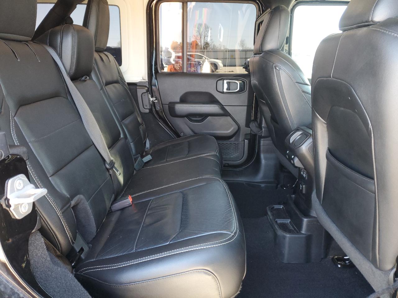 2019 Jeep Wrangler VIN 1C4HJXEN7KW689807 Copart auction photo, front end damage thumbnail 10