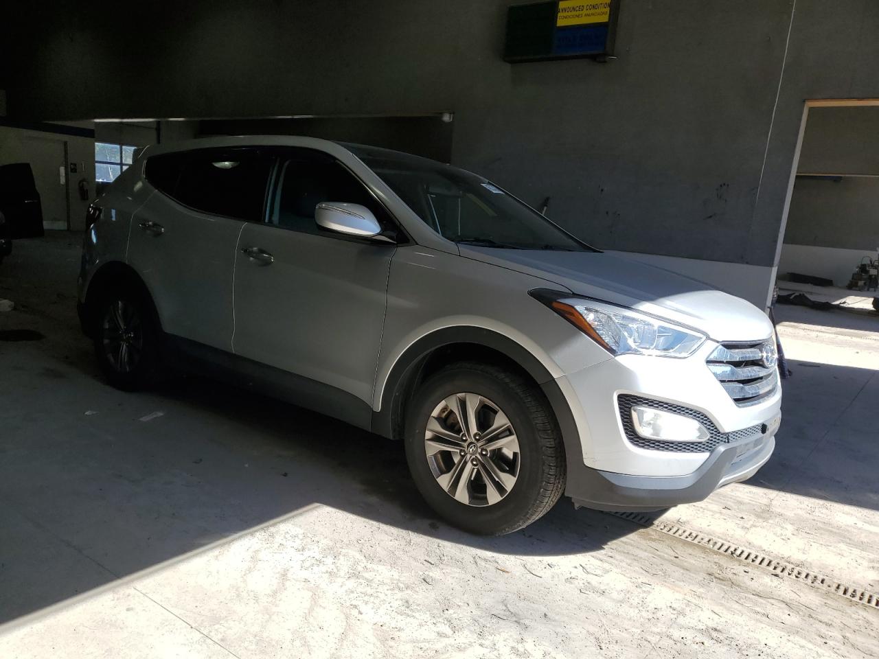 2013 Hyundai Santa Fe VIN 5XYZU3LB2DG061683 Copart auction photo, side / rear end damage thumbnail 4