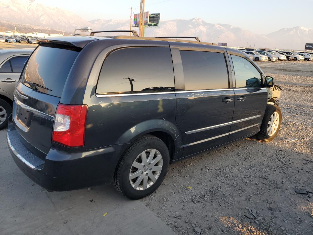 2014 Chrysler Town & Country VIN 2C4RC1BG7ER433939 Copart auction photo, front end damage thumbnail 3