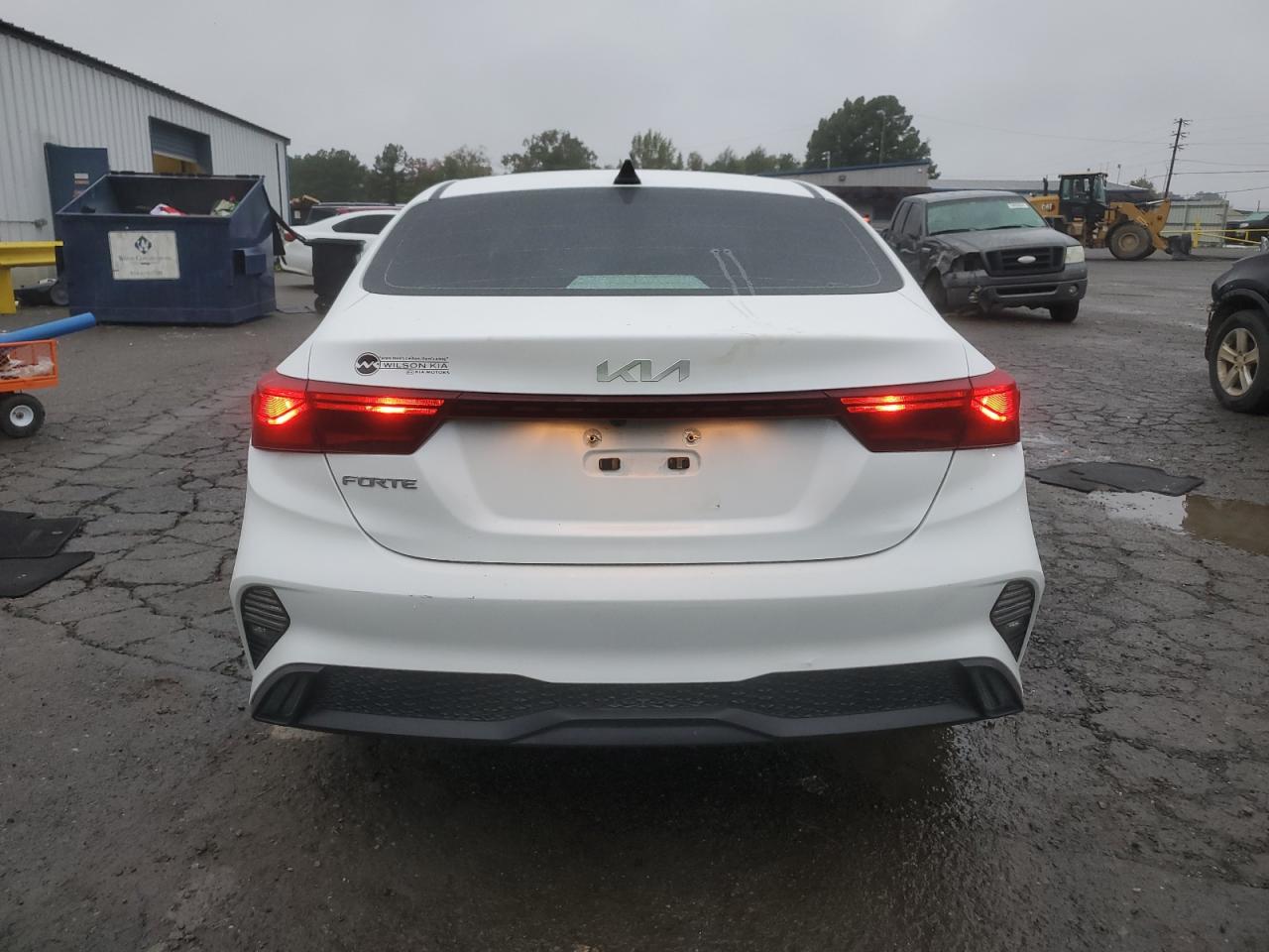 2023 KIA Forte VIN 3KPF24AD8PE600456 Copart auction photo, front end / minor dent/scratches damage thumbnail 6