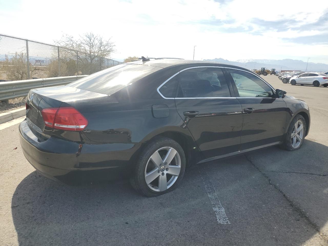 2015 Volkswagen Passat VIN 1VWAT7A3XFC083633 Copart auction photo, undercarriage damage thumbnail 3