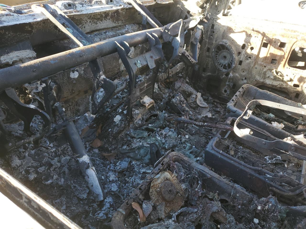 2003 Dodge RAM VIN 3D7MU48C13G825644 Copart auction photo, burn - engine / burn - interior damage thumbnail 8