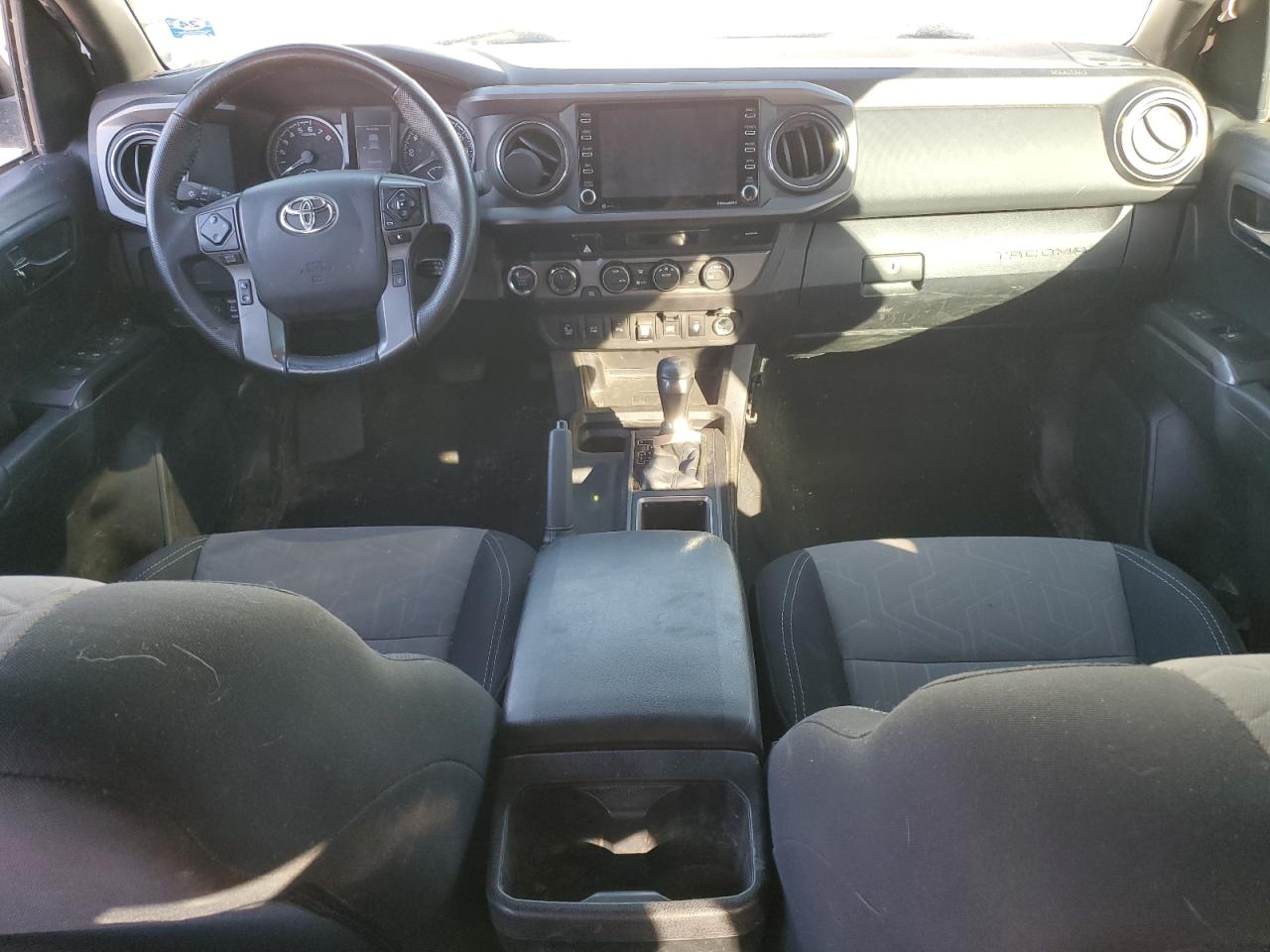 2022 Toyota Tacoma VIN 3TMCZ5AN0NM482936 Copart auction photo, front end / side damage thumbnail 8