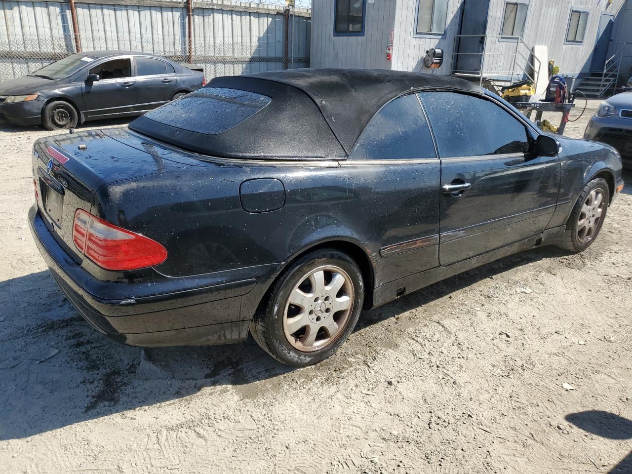 2003 Mercedes-Benz CLK-klasse VIN WDBLK65G73T143951 Copart auction photo, mechanical damage thumbnail 3