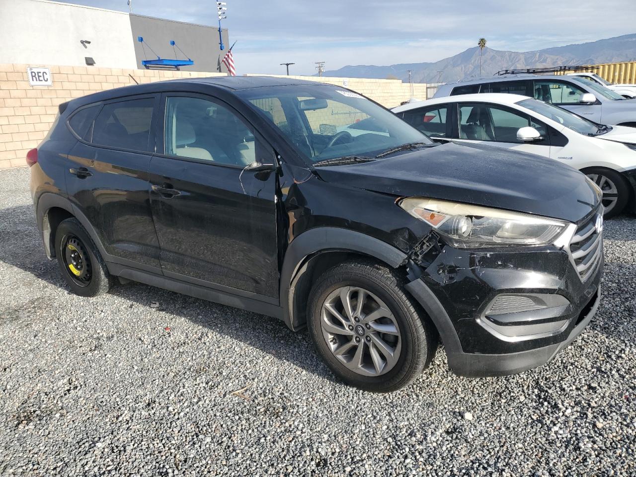 2018 Hyundai Tucson VIN KM8J23A45JU645265 Copart auction photo, vandalism / front end damage thumbnail 4