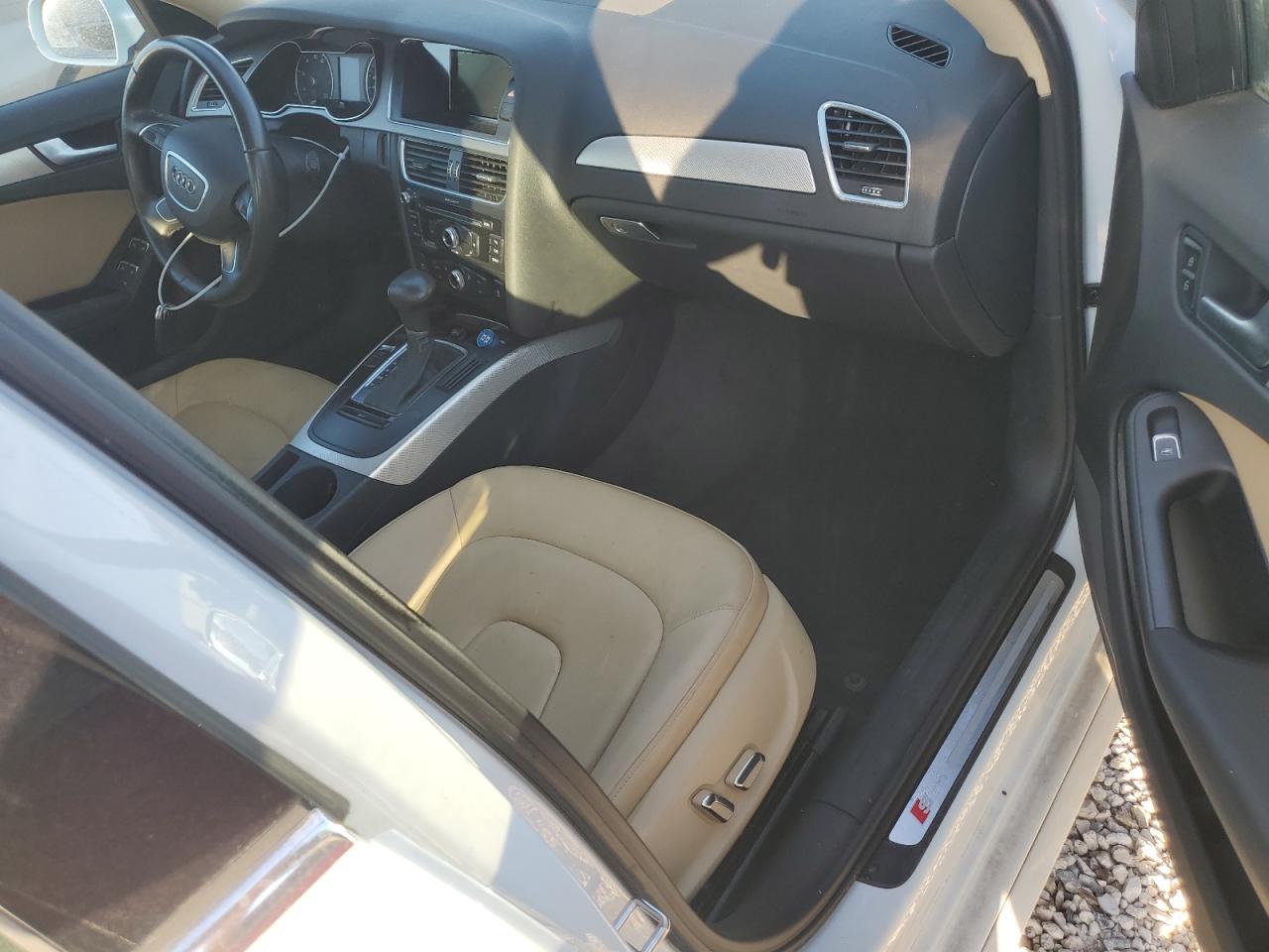 2014 Audi A4 VIN WAUAFAFLXEN040118 Copart auction photo, water/flood damage thumbnail 8