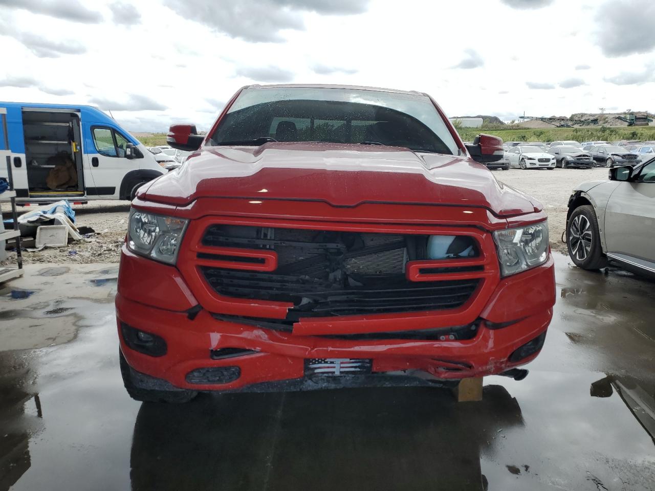 2021 RAM 1500 VIN 1C6RREFT1MN753063 Copart auction photo, front end / minor dent/scratches damage thumbnail 5