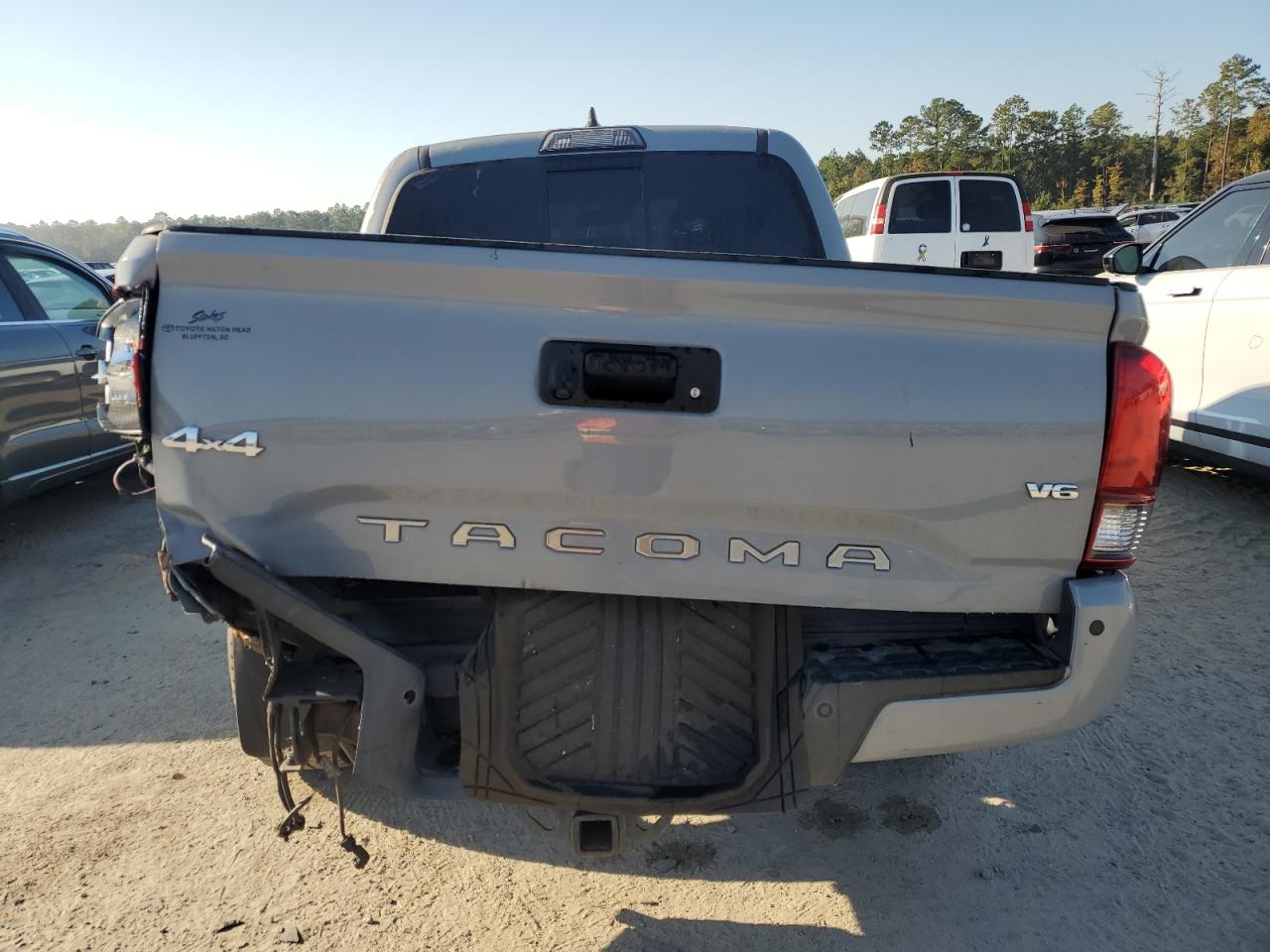 2019 Toyota Tacoma VIN 3TMCZ5AN2KM247837 Copart auction photo, rear end damage thumbnail 6
