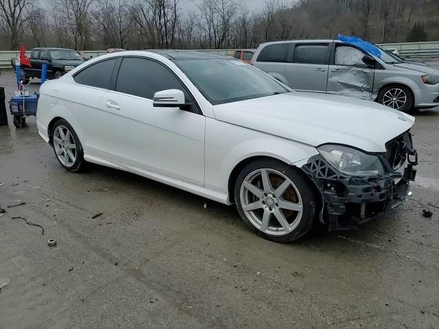 2015 Mercedes-Benz C-klasse VIN WDDGJ8JB0FG348008 Copart auction photo, front end / side damage thumbnail 11
