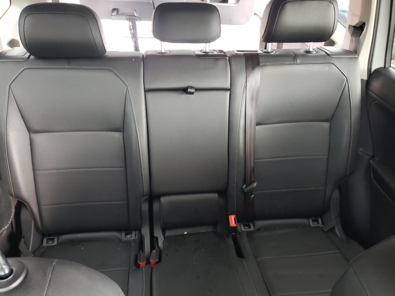 2018 Volkswagen Tiguan VIN 3VV3B7AX3JM024871 Copart auction photo, rear end damage thumbnail 10