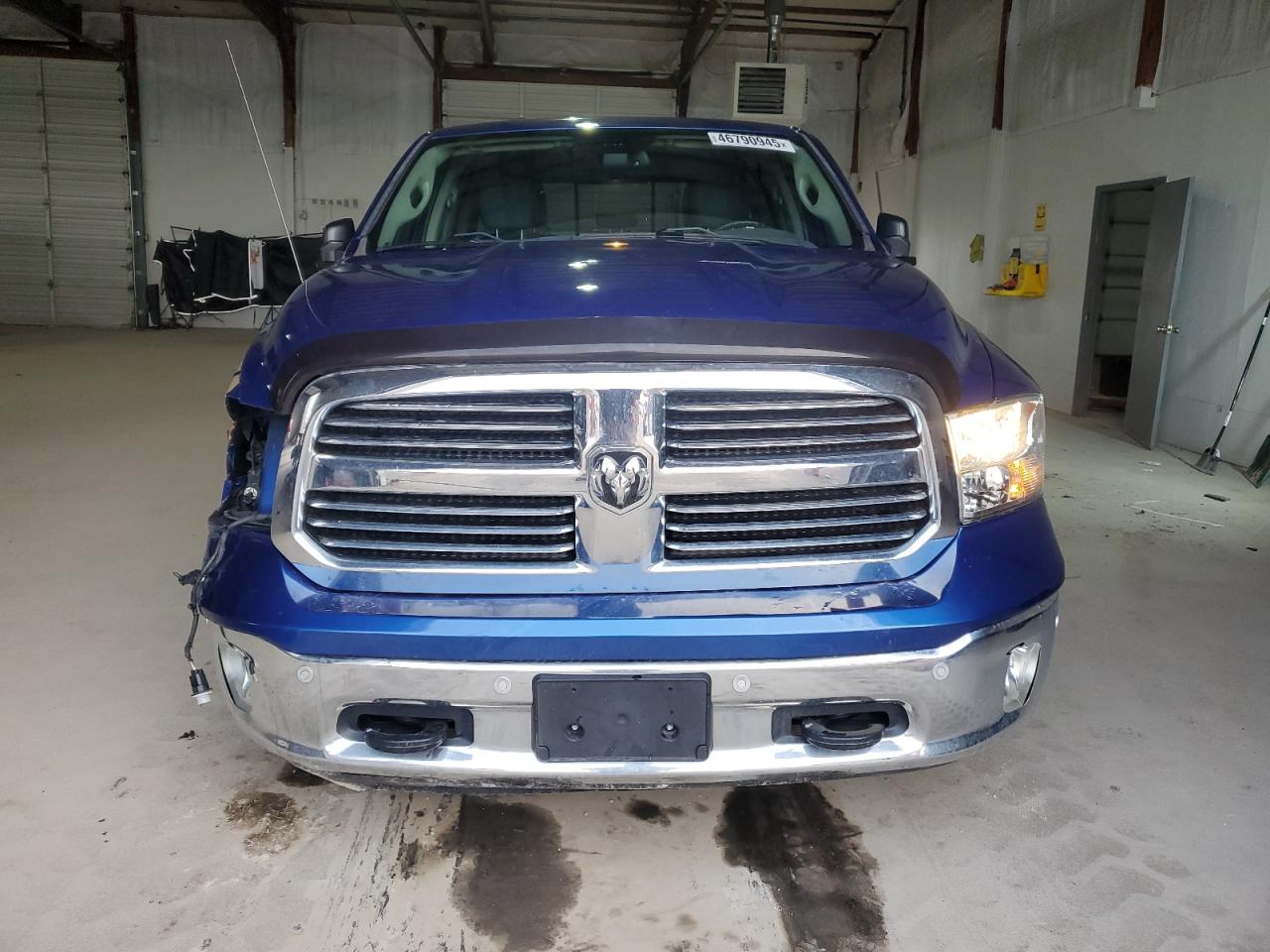 2016 RAM 1500 VIN 1C6RR7GT9GS352618 Copart auction photo, front end / side damage thumbnail 5