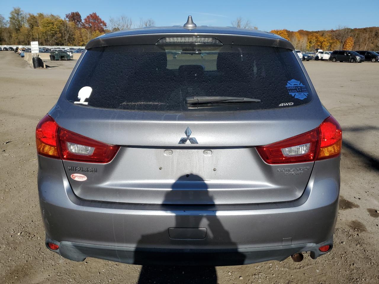 2017 Mitsubishi Outlander VIN JA4AR3AU1HZ068824 Copart auction photo, front end / minor dent/scratches damage thumbnail 6