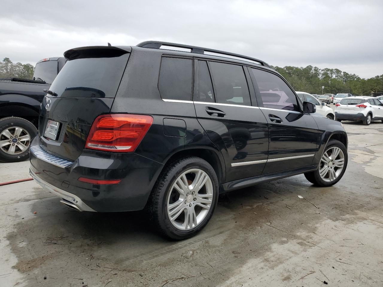 2013 Mercedes-Benz GLK-klasse VIN WDCGG5HB0DG030586 Copart auction photo, front end damage thumbnail 3