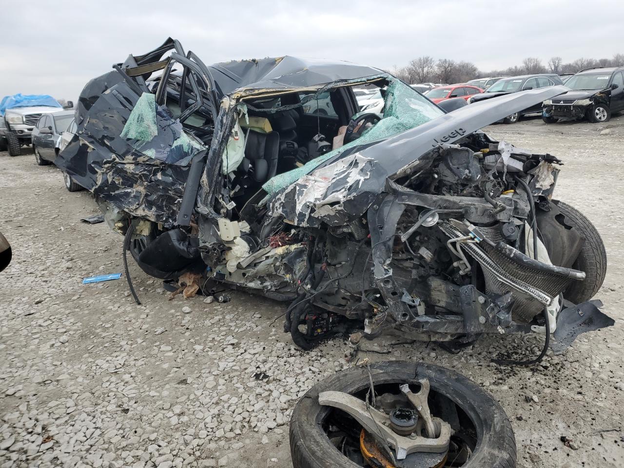2018 Jeep Grand Cherokee VIN 1C4RJFAG4JC113226 Copart auction photo, all over damage thumbnail 4