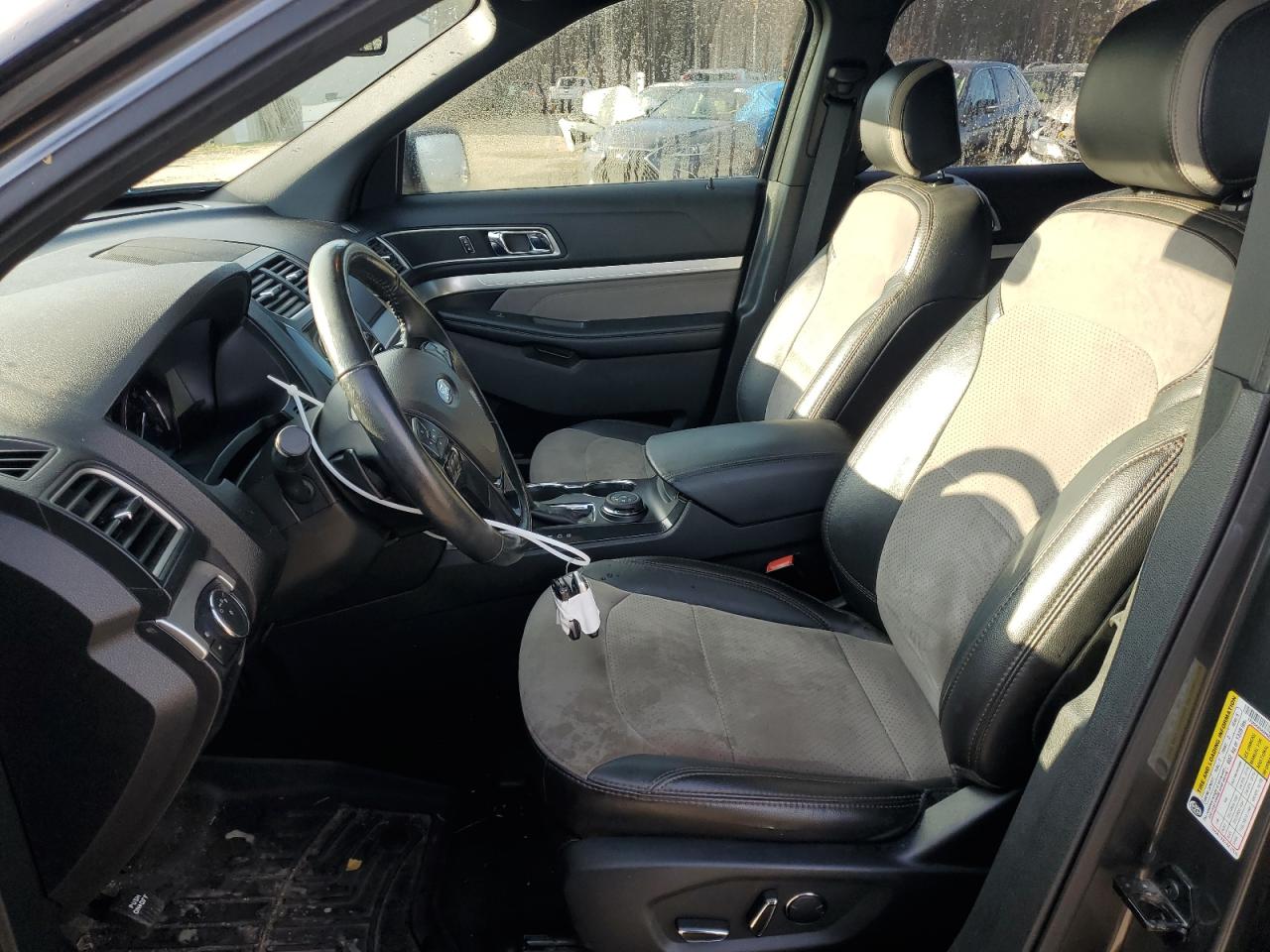 2017 Ford Explorer VIN 1FM5K8D8XHGE02332 Copart auction photo, front end damage thumbnail 7