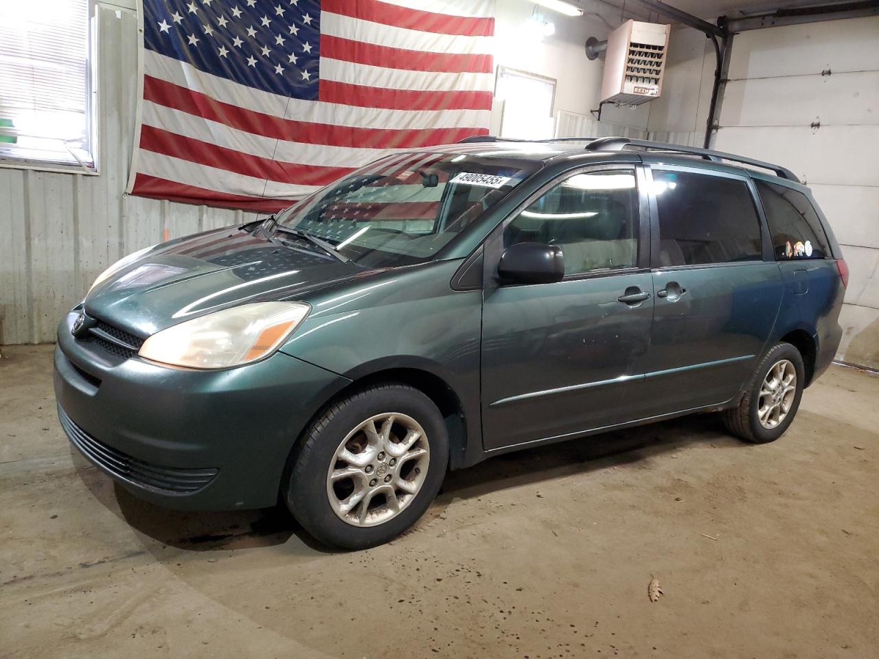 2005 Toyota Sienna VIN 5TDBA23C05S054345