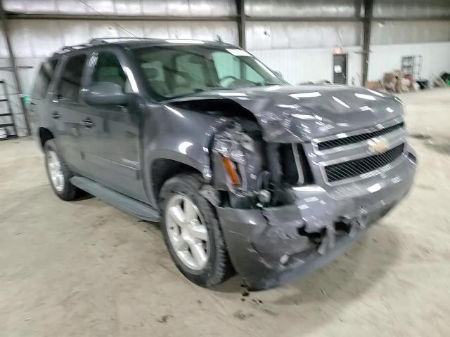 2010 Chevrolet Tahoe VIN 1GNUKBE01AR256667 Copart auction photo, front end / side damage thumbnail 12