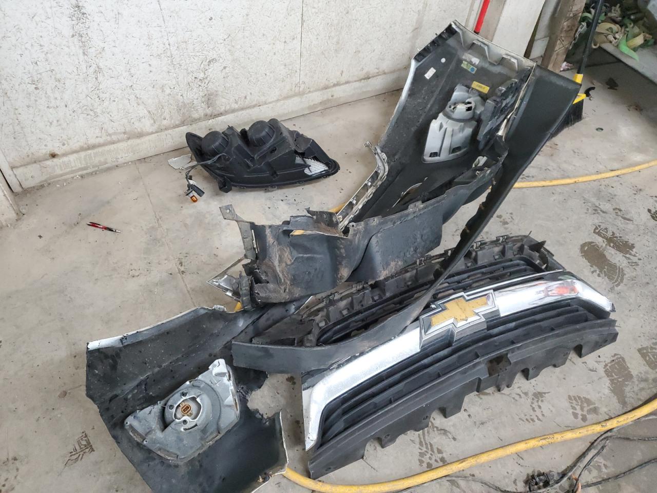 2015 Chevrolet Colorado VIN 1GCGTBE32F1145516 Copart auction photo, front end / mechanical damage thumbnail 13
