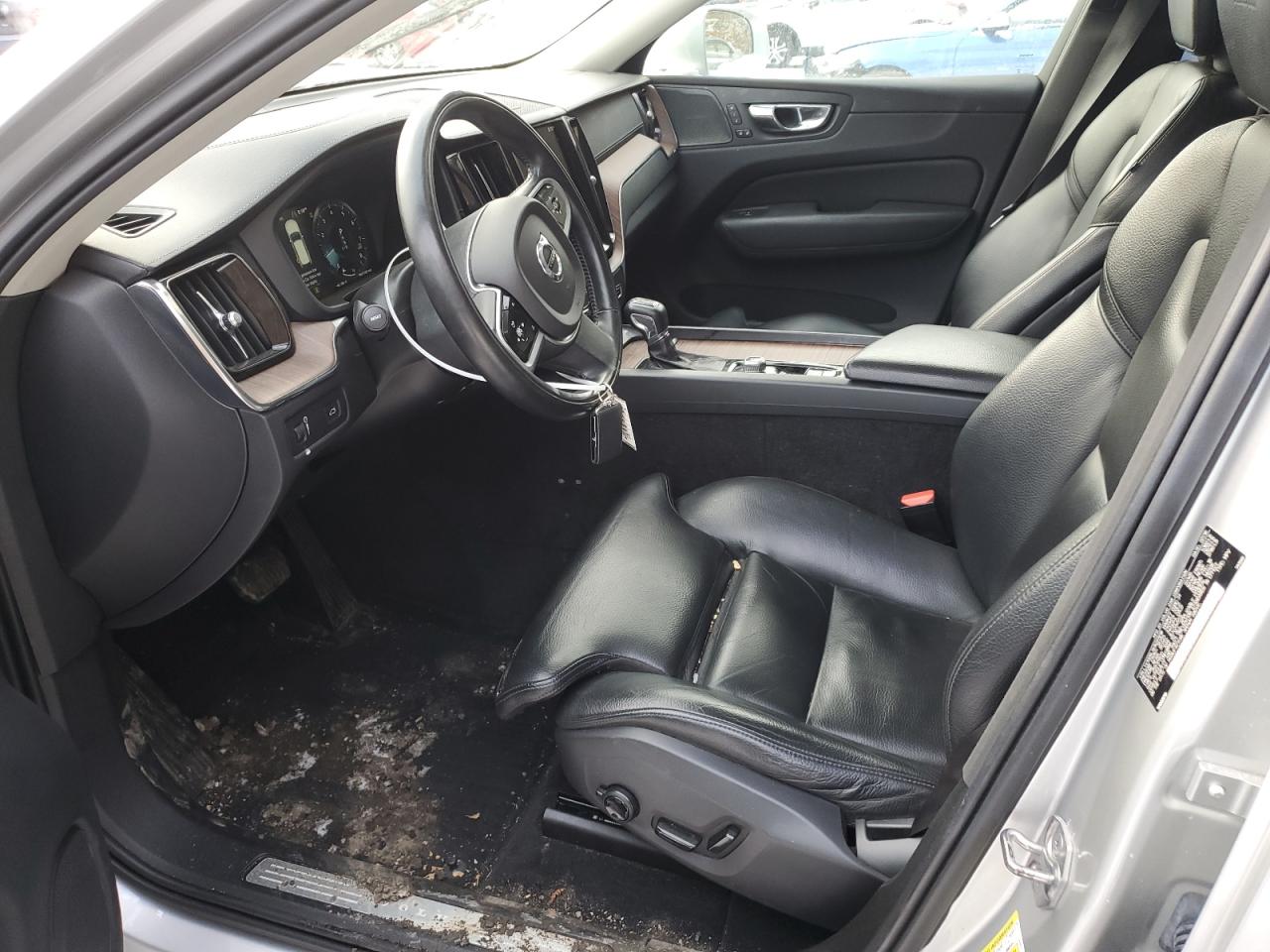 2019 Volvo XC60 VIN LYV102RLXKB227618 Copart auction photo, rear end / minor dent/scratches damage thumbnail 7