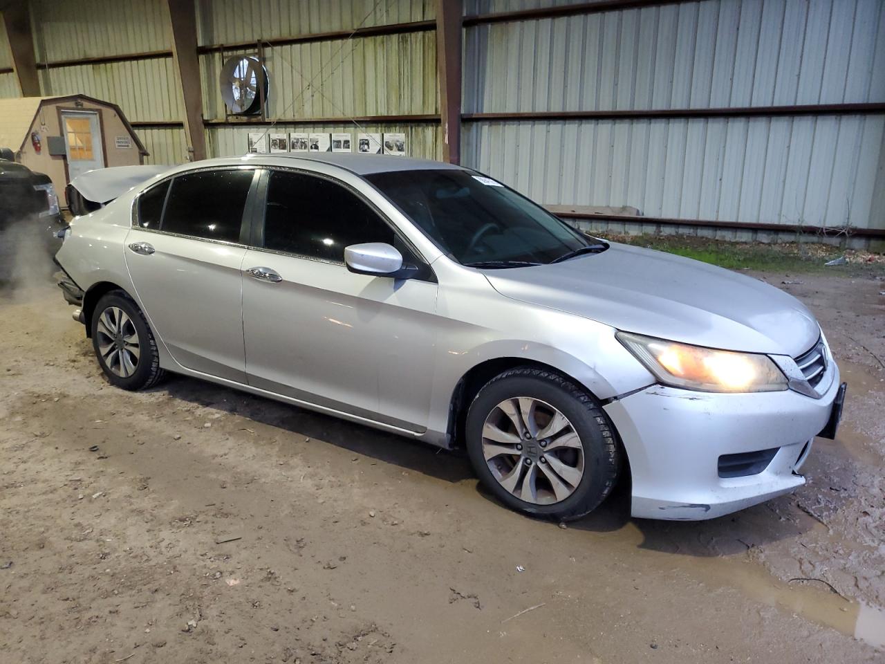 2015 Honda Accord VIN 1HGCR2F35FA171654 Copart auction photo, rear end / front end damage thumbnail 4