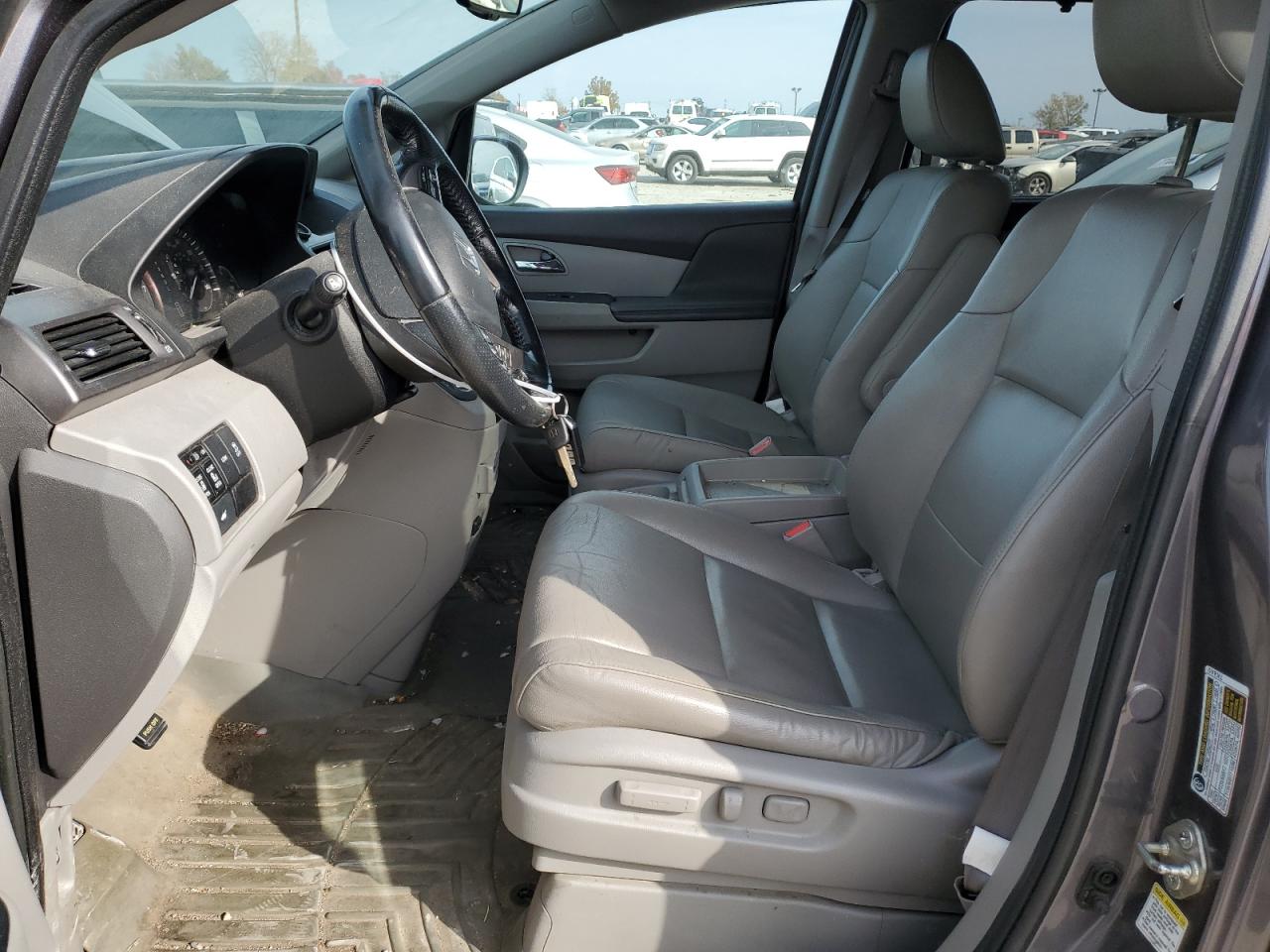 2015 Honda Odyssey VIN 5FNRL5H6XFB130544 Copart auction photo, minor dent/scratches damage thumbnail 7