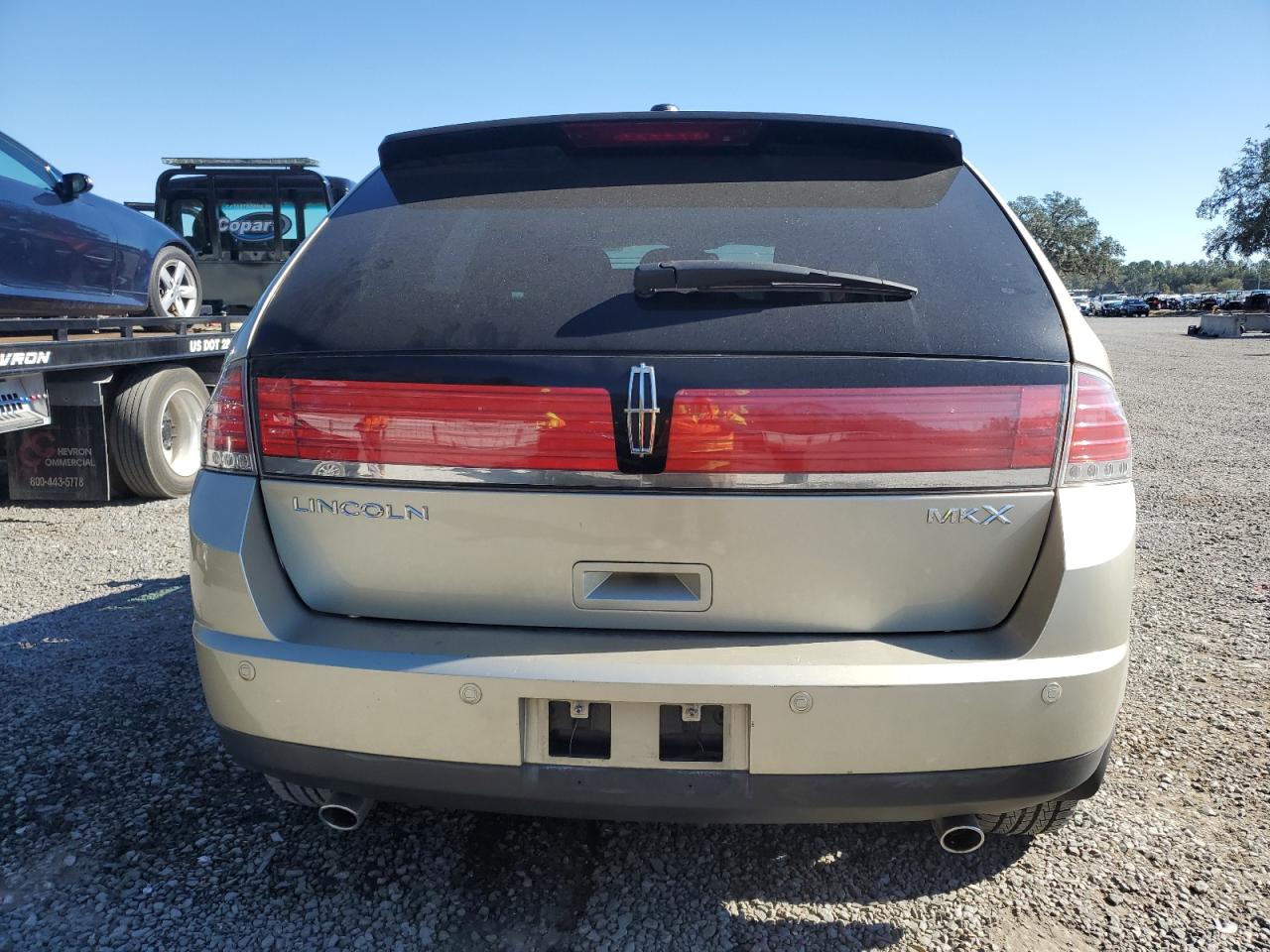 2010 Lincoln MKX VIN 2LMDJ6JC7ABJ27516 Copart auction photo, water/flood damage thumbnail 6