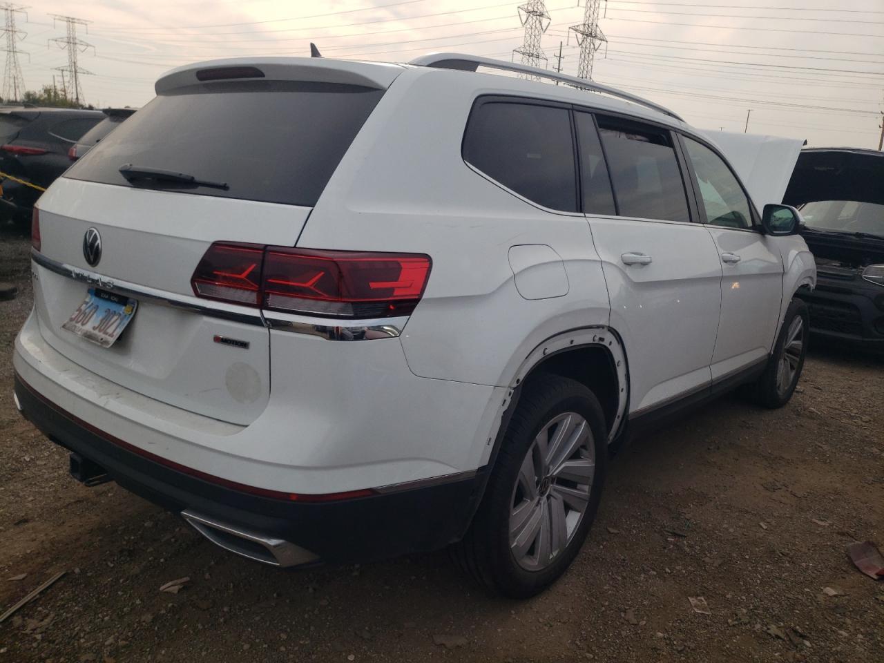 2021 Volkswagen Atlas VIN 1V2BR2CA8MC532212 Copart auction photo, front end damage thumbnail 3