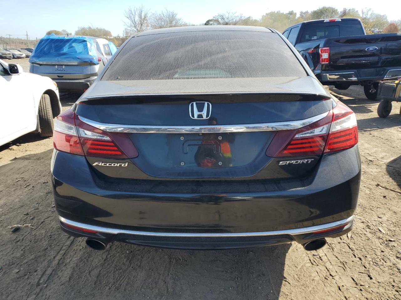 2017 Honda Accord VIN 1HGCR2F53HA176209 Copart auction photo, front end / minor dent/scratches damage thumbnail 6