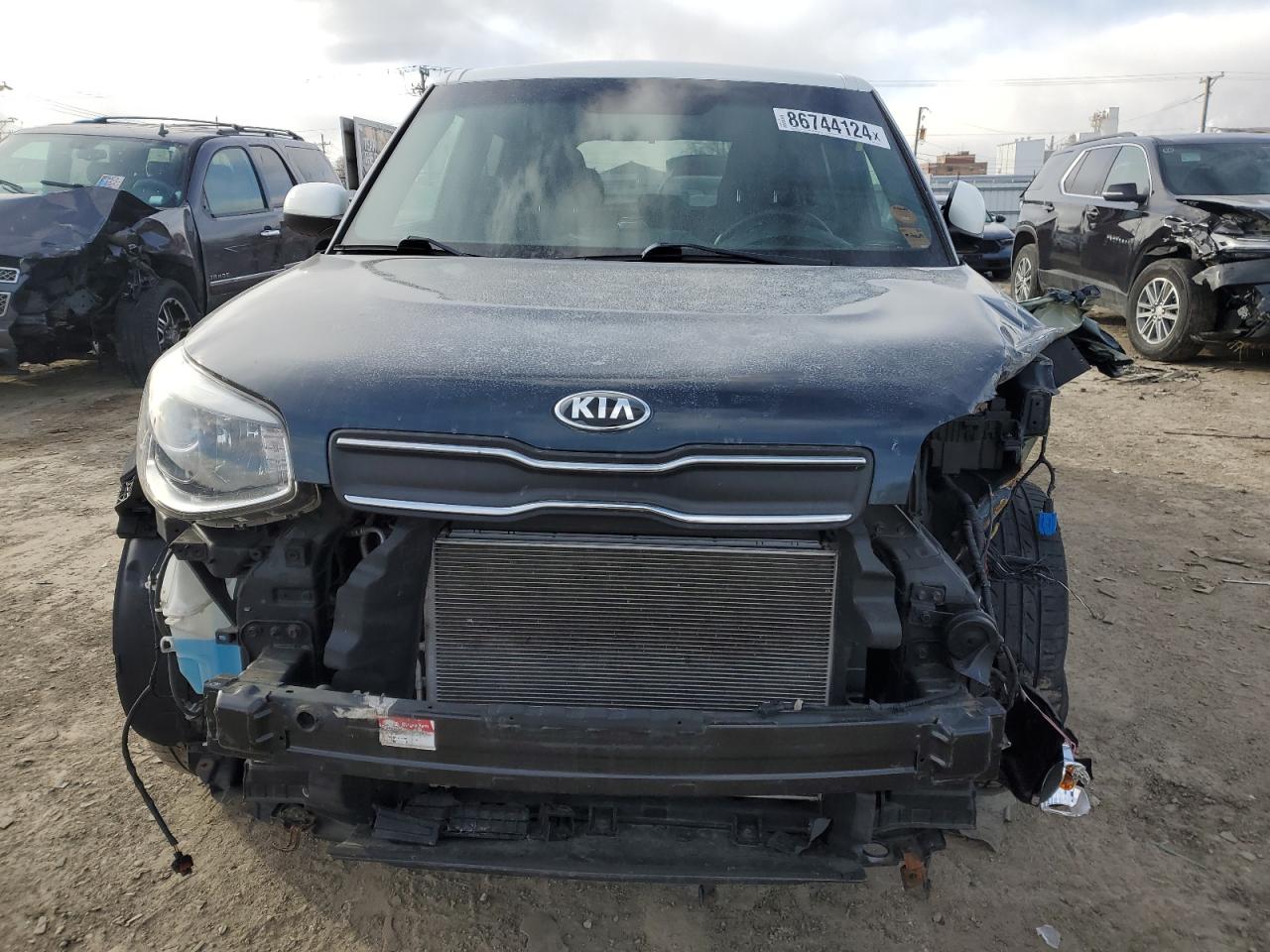 2018 KIA Soul VIN KNDJP3A55J7577708 Copart auction photo, front end / side damage thumbnail 5