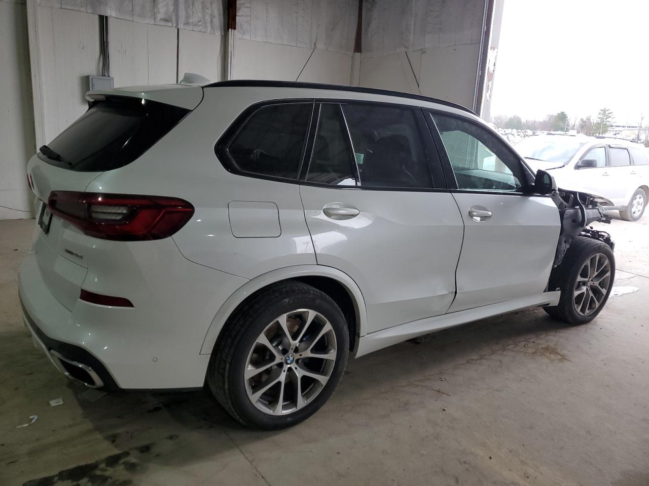 2020 BMW X5 VIN 5UXCR6C05L9B62872 Copart auction photo, front end damage thumbnail 3