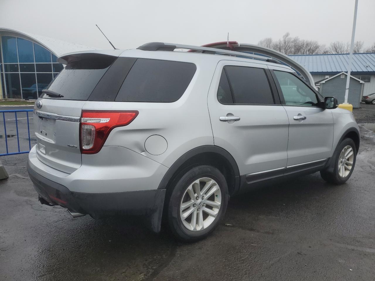 2012 Ford Explorer VIN 1FMHK8D80CGA78183 Copart auction photo, minor dent/scratches damage thumbnail 3