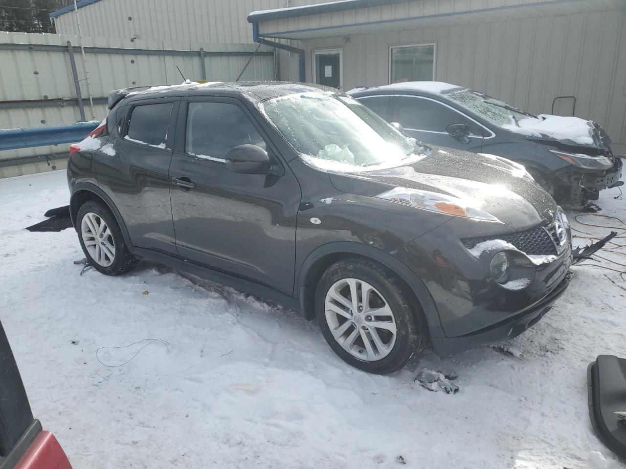 2011 Nissan Juke VIN JN8AF5MV0BT025931 Copart auction photo, front end / side damage thumbnail 4