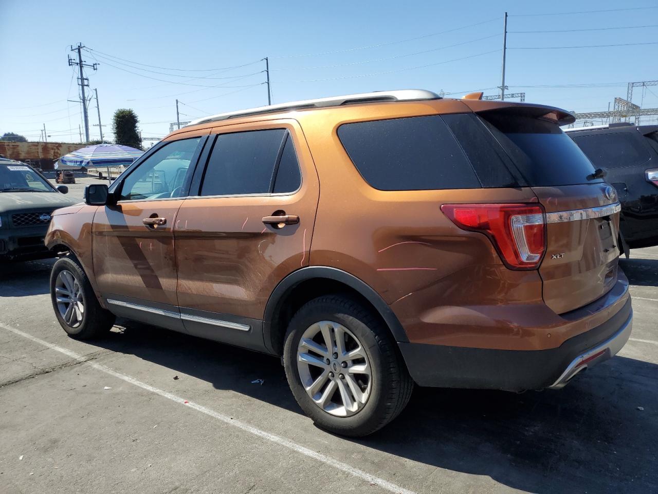 2017 Ford Explorer VIN 1FM5K7DH9HGA60625 Copart auction photo, front end damage thumbnail 2