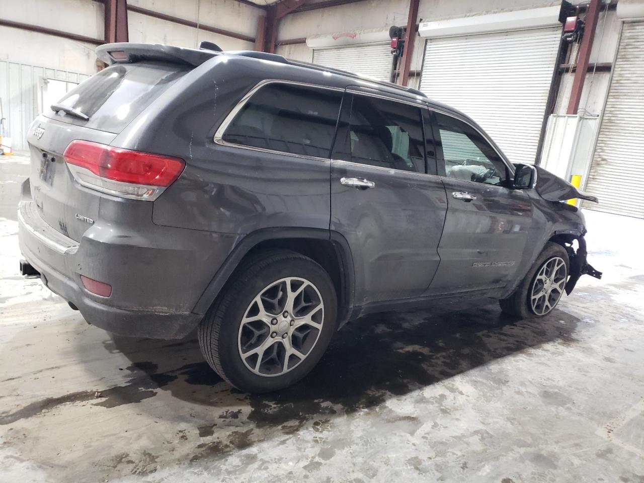 2019 Jeep Grand Cherokee VIN 1C4RJFBG0KC756804 Copart auction photo, front end / minor dent/scratches damage thumbnail 3