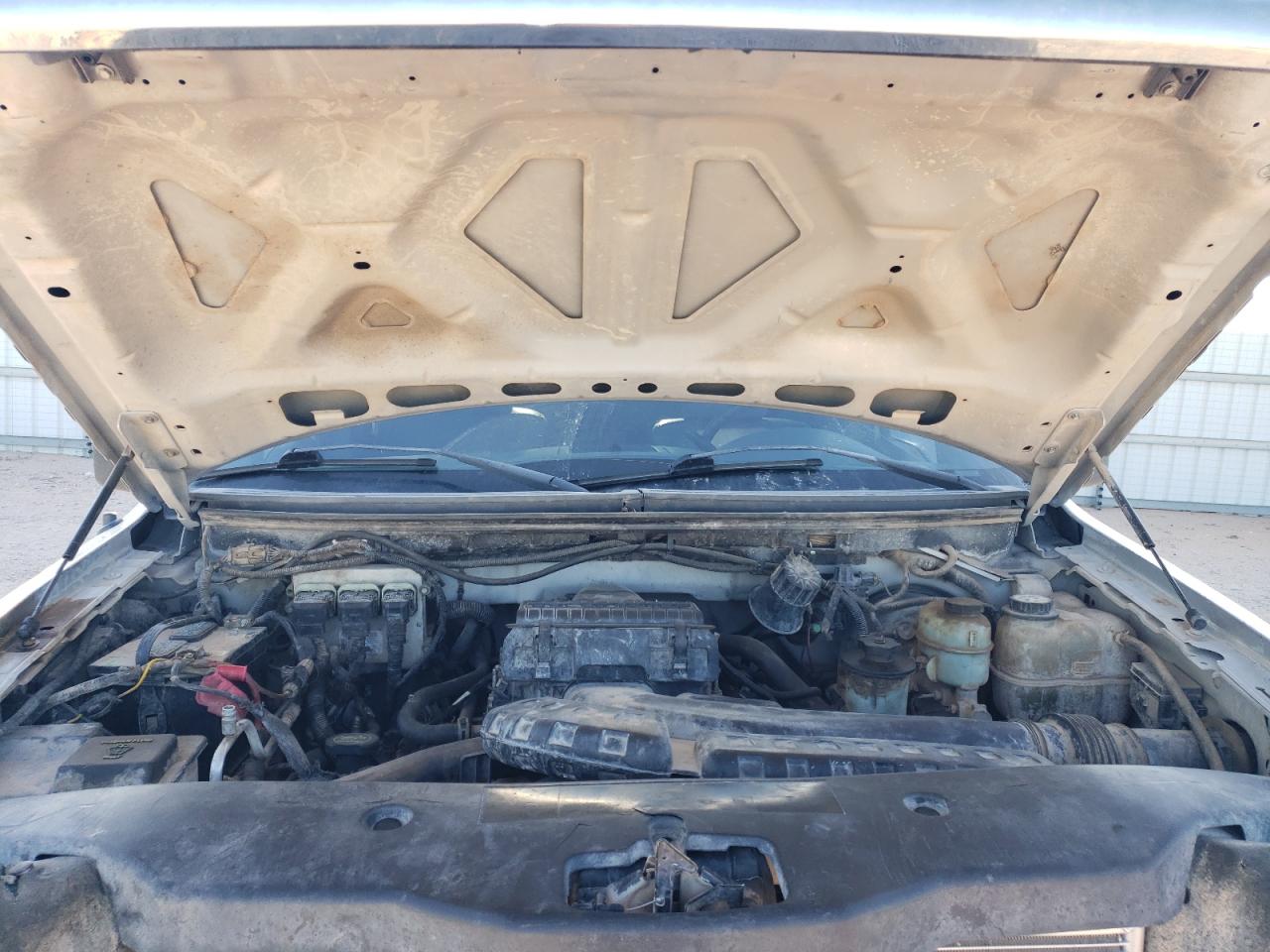 2005 Ford F-150 VIN 1FTPW14595KE68930 Copart auction photo, side / undercarriage damage thumbnail 12