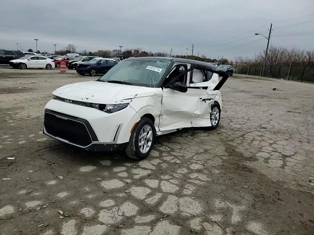 2024 KIA Soul VIN KNDJ23AU8R7221688 Copart auction photo, side / front end damage thumbnail 11