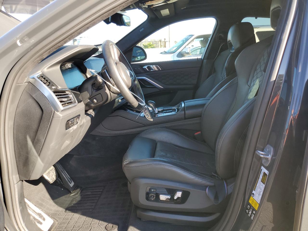 2022 BMW X6 VIN 5YMCY0C09N9M44828 Copart auction photo, front end / minor dent/scratches damage thumbnail 7