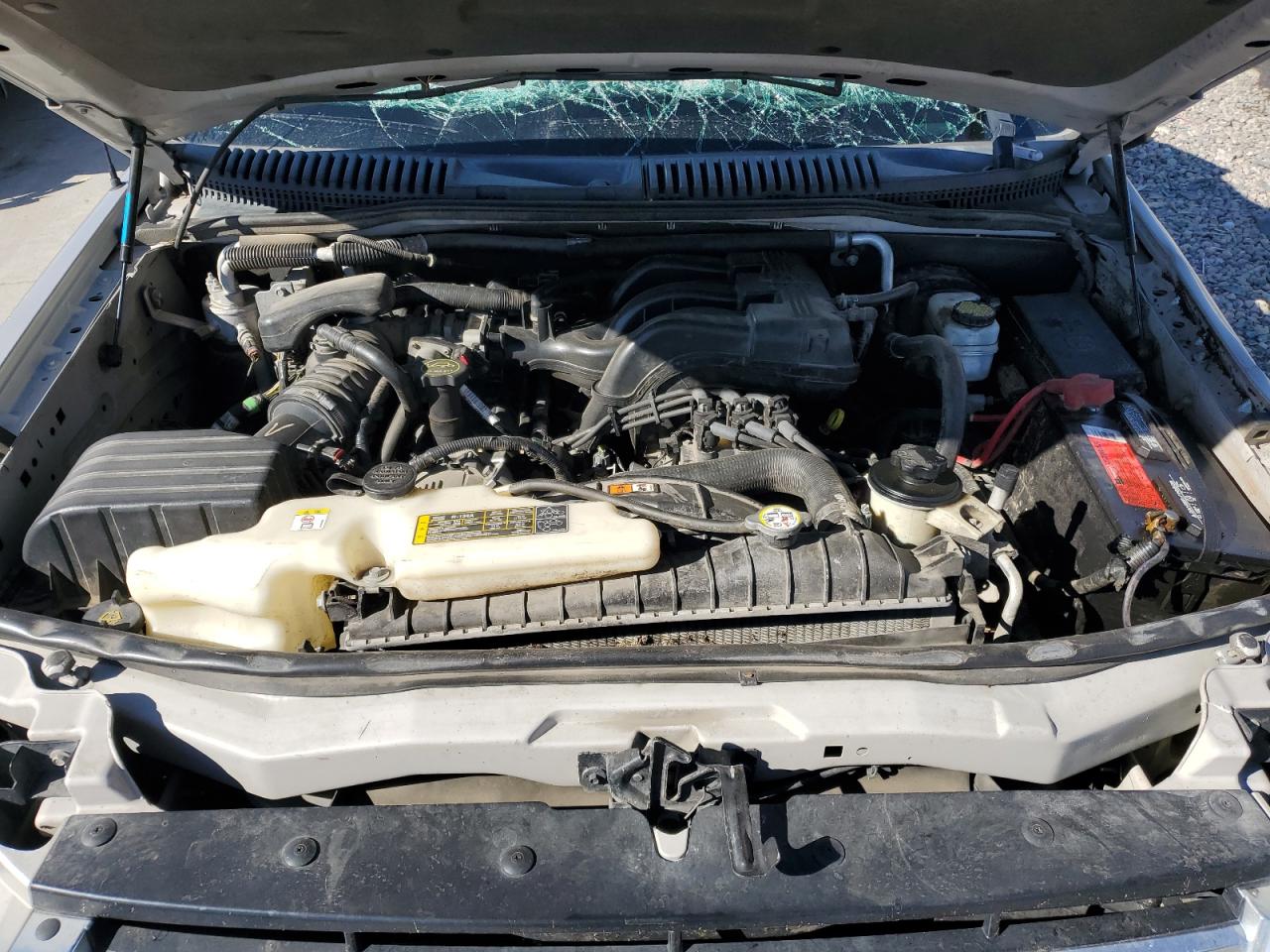 2008 Ford Explorer VIN 1FMEU73E18UB15619 Copart auction photo, all over damage thumbnail 13