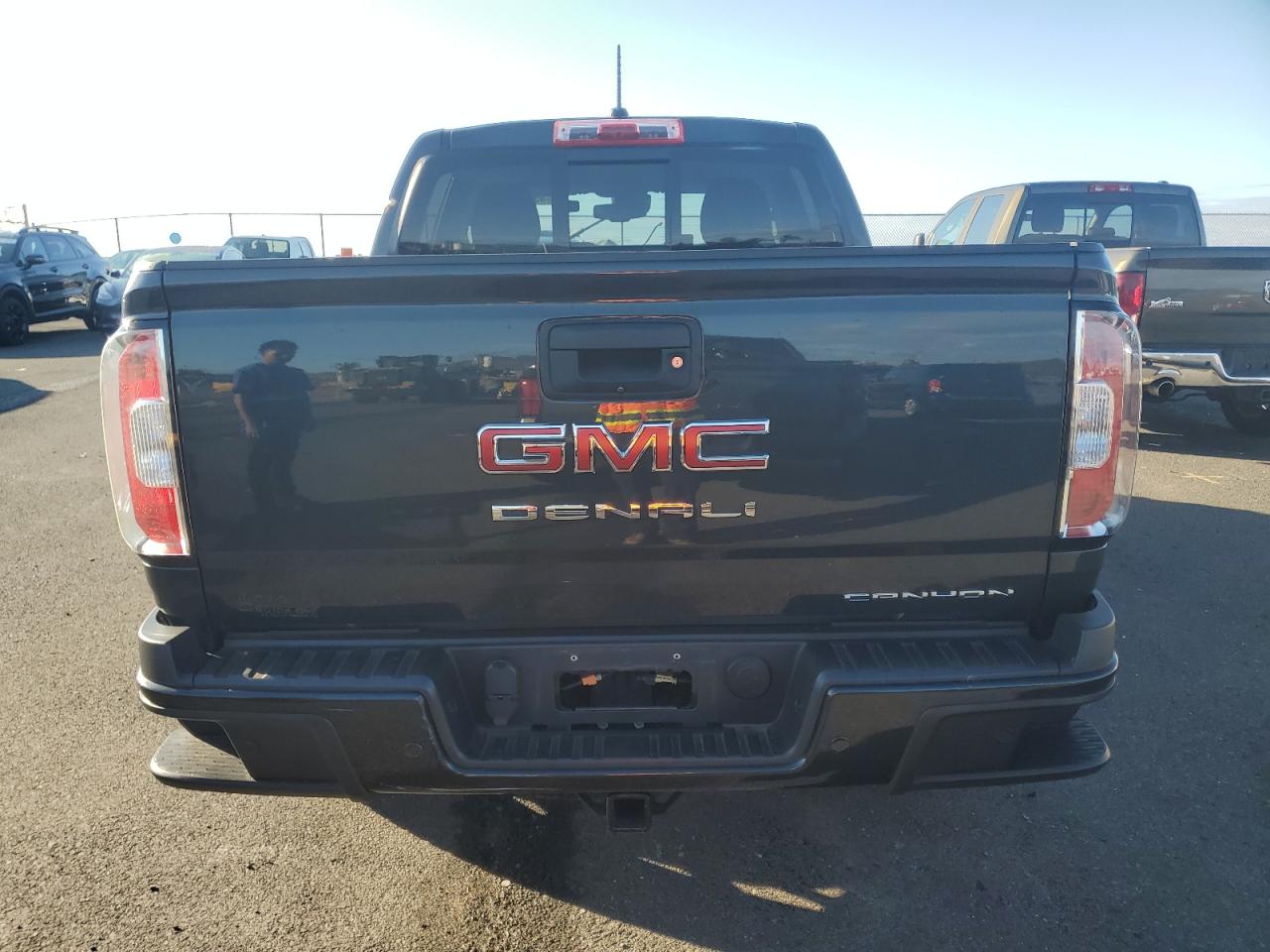 2021 GMC Canyon VIN 1GTG6EEN9M1150283 Copart auction photo, front end damage thumbnail 6