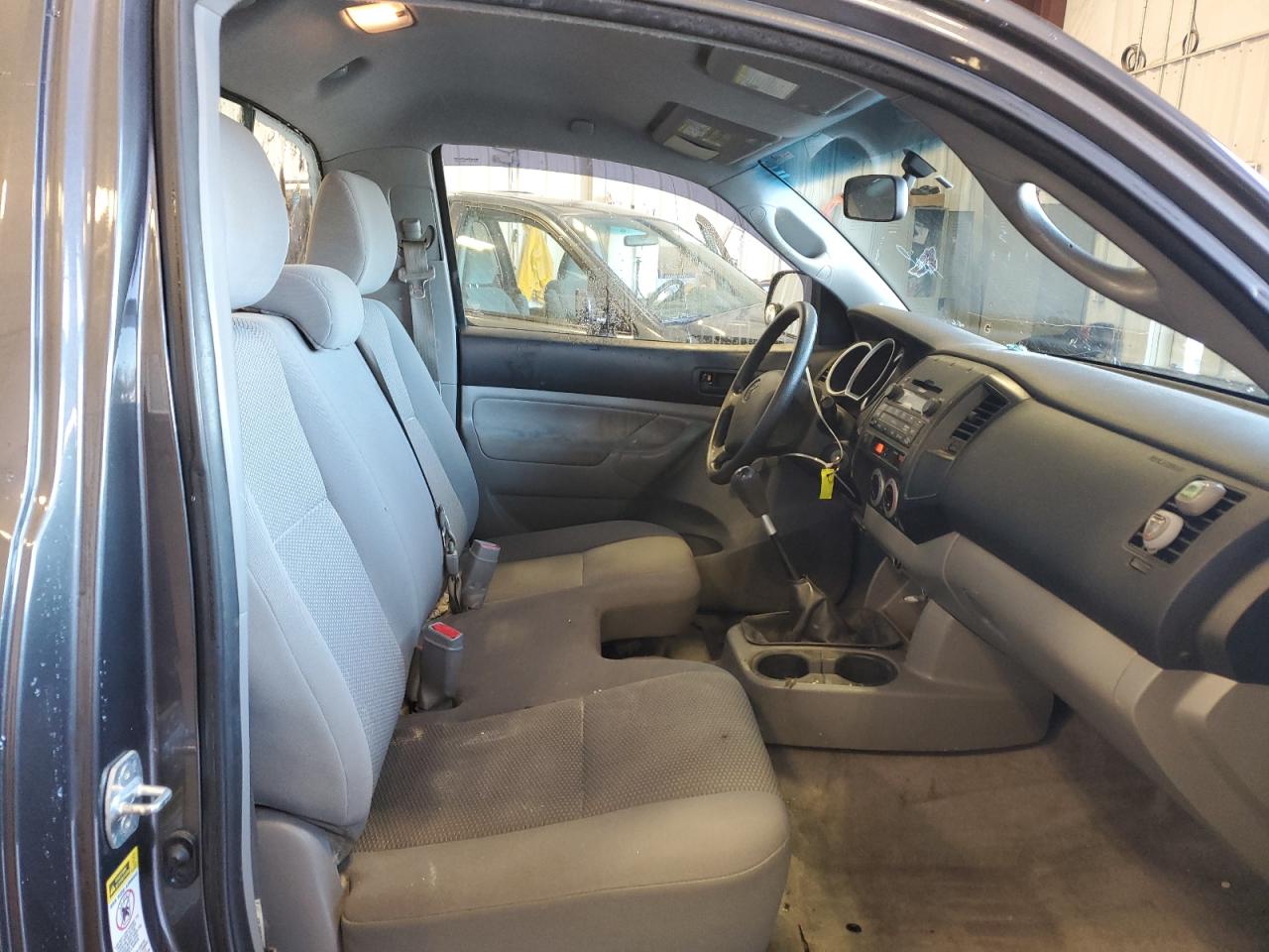 2011 Toyota Tacoma VIN 5TFPX4EN2BX005765 Copart auction photo, rear end damage thumbnail 10