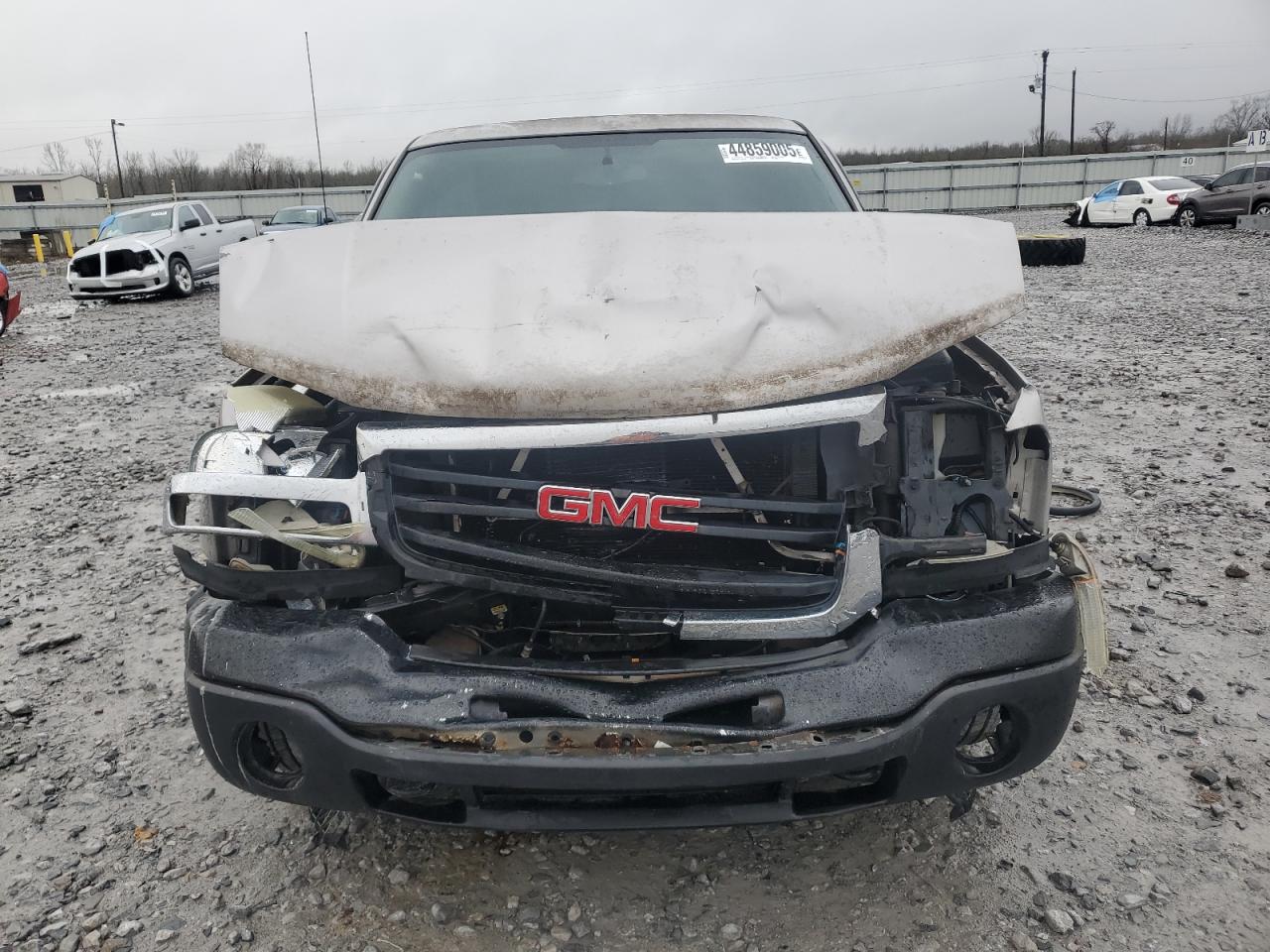 2004 GMC Sierra VIN 1GTEC19V34Z233065 Copart auction photo, front end damage thumbnail 5